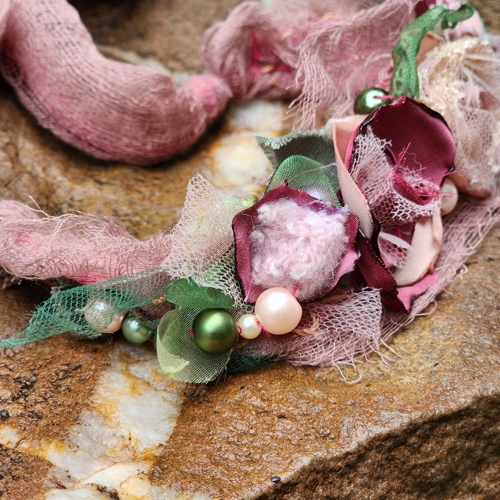 SOLD OUT✅ Victorian Jabot Boho Shabby camelia/flower/Rose Pearl Edwardian - Picture 5 of 14